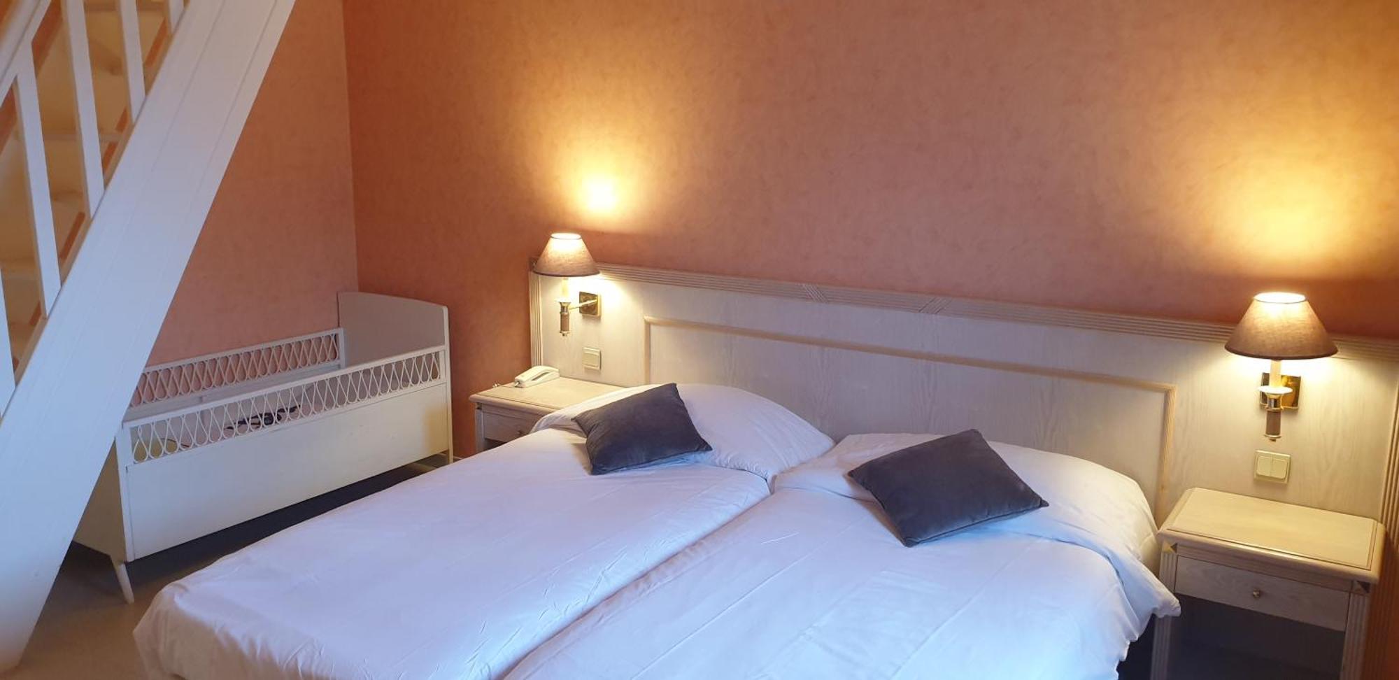 Logis L'Auberge Bourbonnaise Saint-Yorre Екстериор снимка