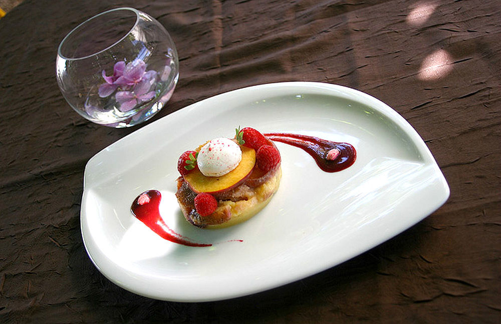 Logis L'Auberge Bourbonnaise Saint-Yorre Екстериор снимка