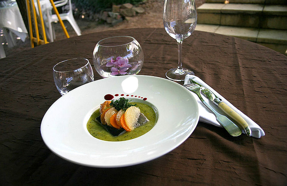 Logis L'Auberge Bourbonnaise Saint-Yorre Екстериор снимка